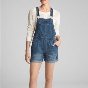 Overall shorts